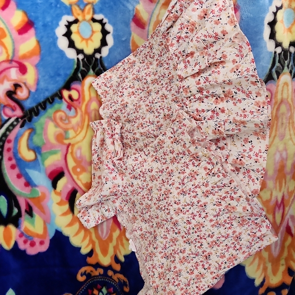 💥SALE💥 Lily Loves elasticised 2 piece frill and floral set. - Picture 12 of 12